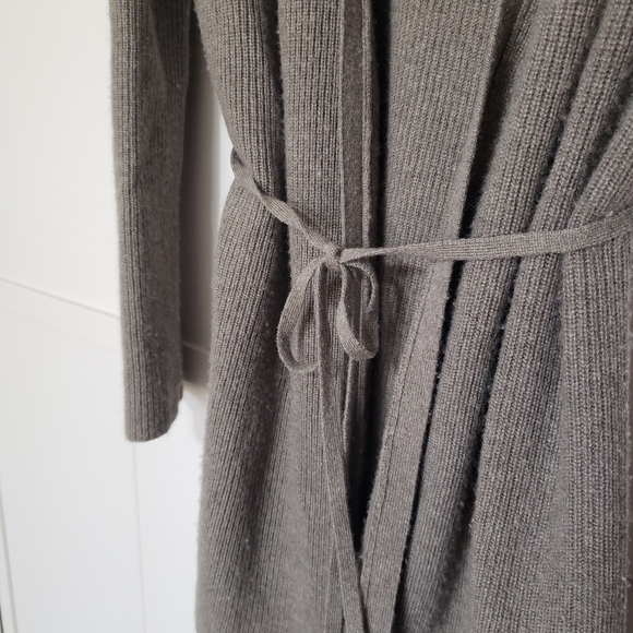 Theory Cashmere Taupe Tie Front Cardigan size Small - Picture 3 of 6